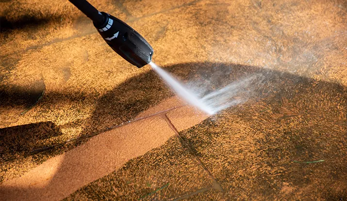 Get Your Home's Sidewalk clean again!